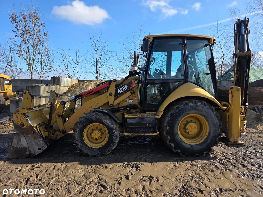 Caterpillar 428 - 3