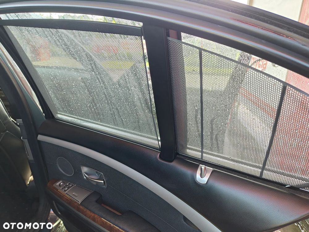 BMW Seria 7 - 13