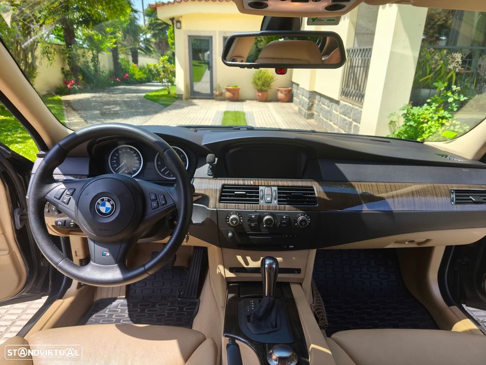 BMW 530 i Automatic - 12