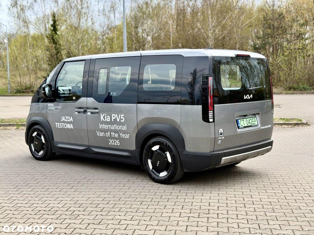Kia PV5 - 5