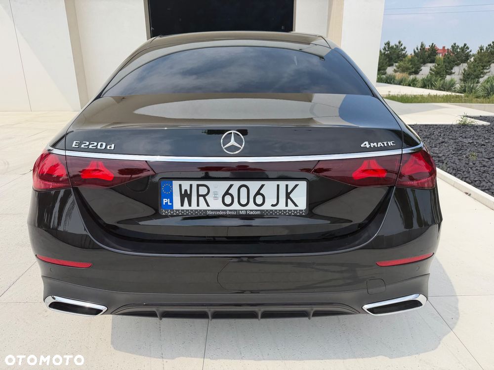 Mercedes-Benz Klasa E 220 d mHEV Exclusive 9G-Tronic - 30