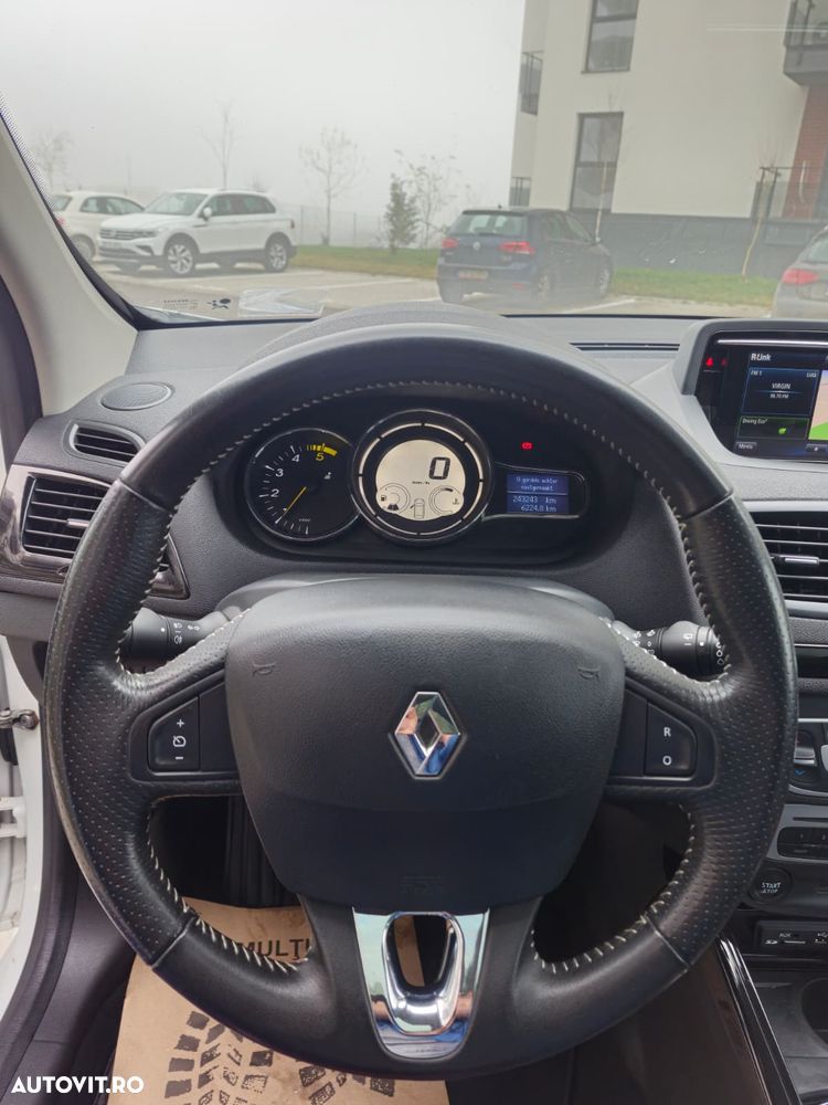 Renault Megane Grandtour ENERGY dCi 110 Start & Stopp Bose Edition - 9