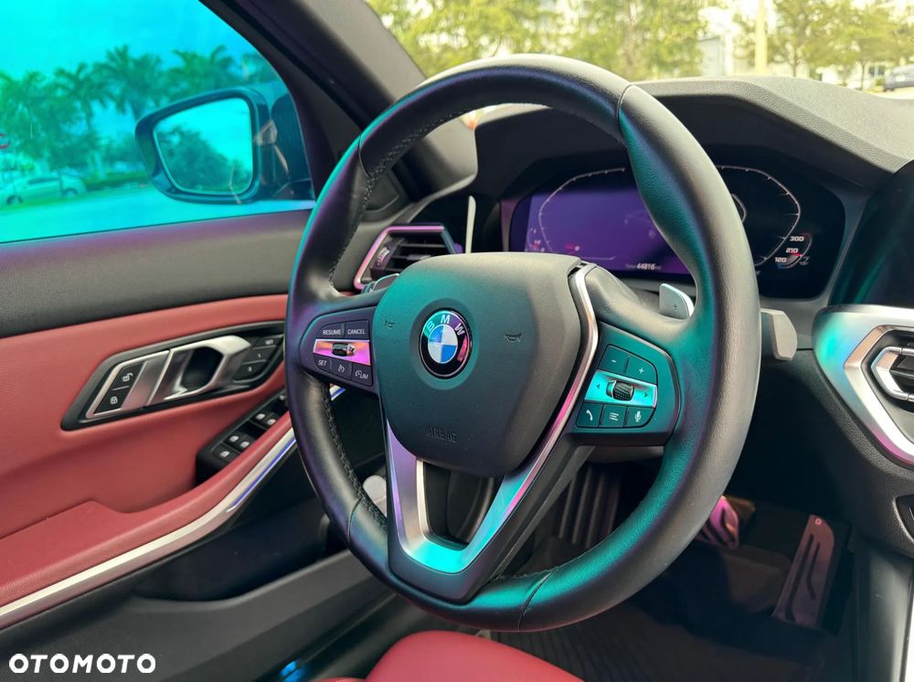 BMW Seria 3 318i Luxury Line sport - 29