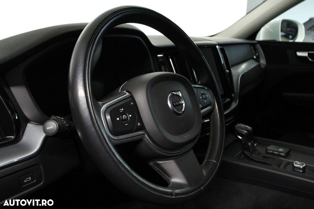 Volvo XC 60 T5 AWD Inscription - 11