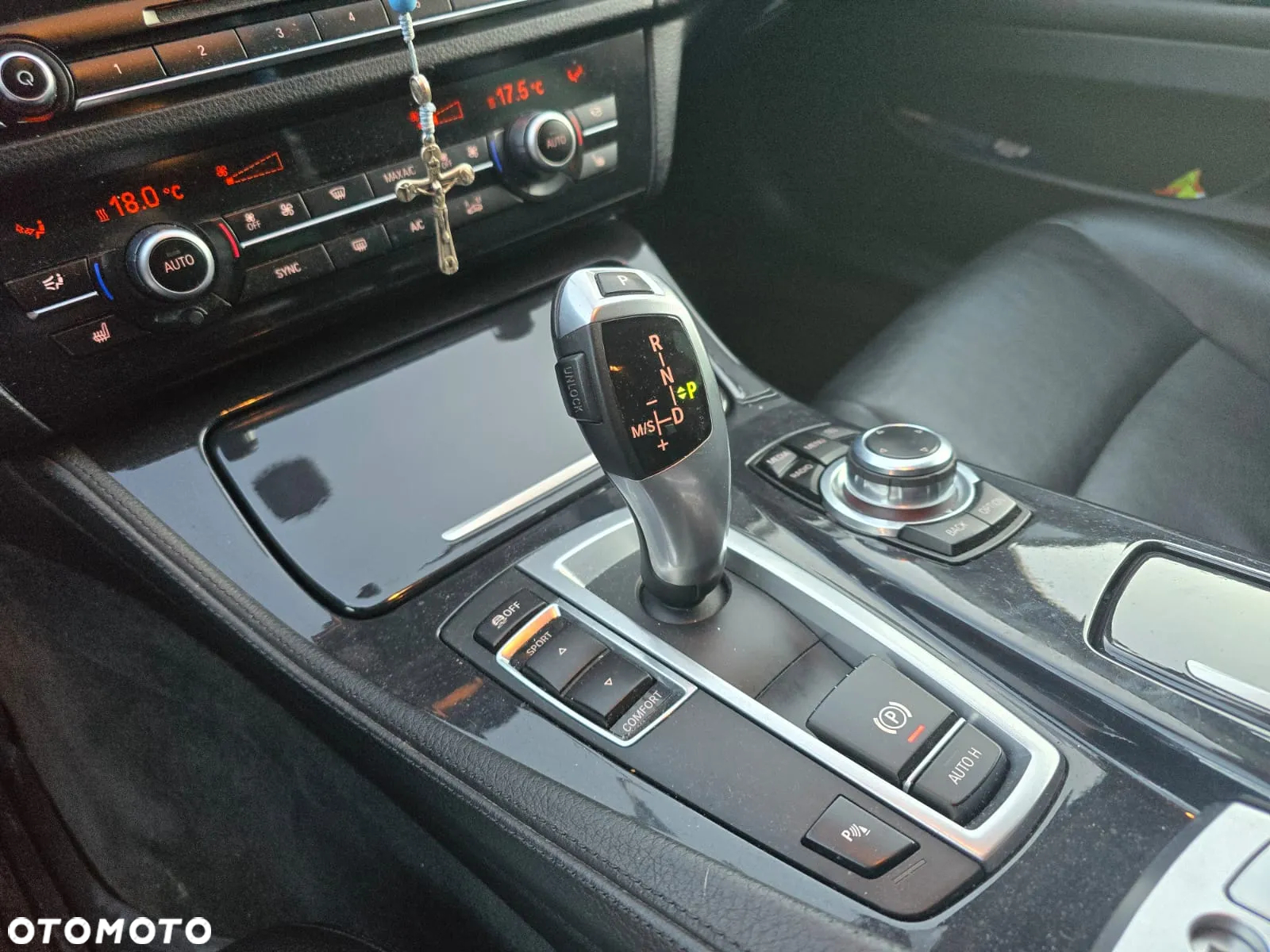 BMW Seria 5 520d Touring - 10