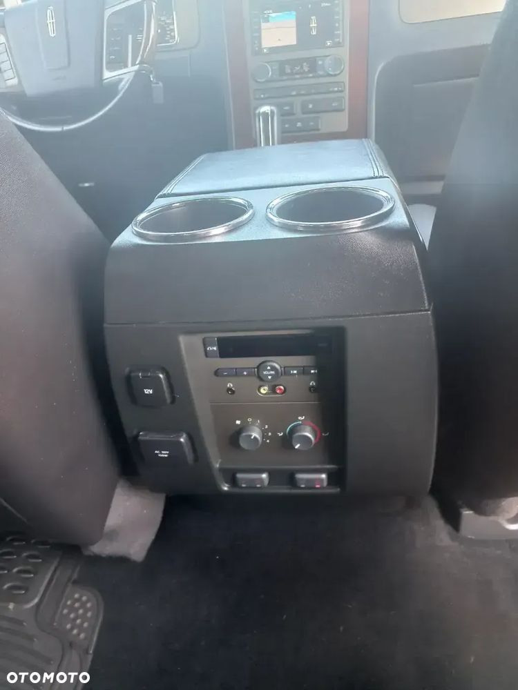 Lincoln Navigator 5.4 4x4 - 10