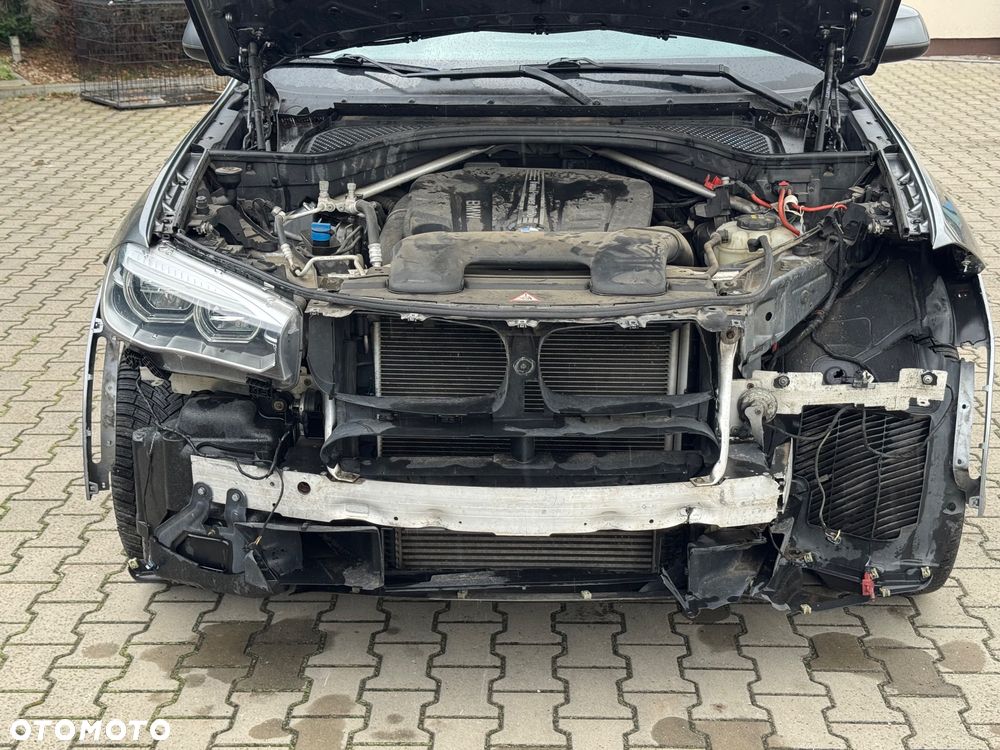 BMW X6 xDrive30d - 25