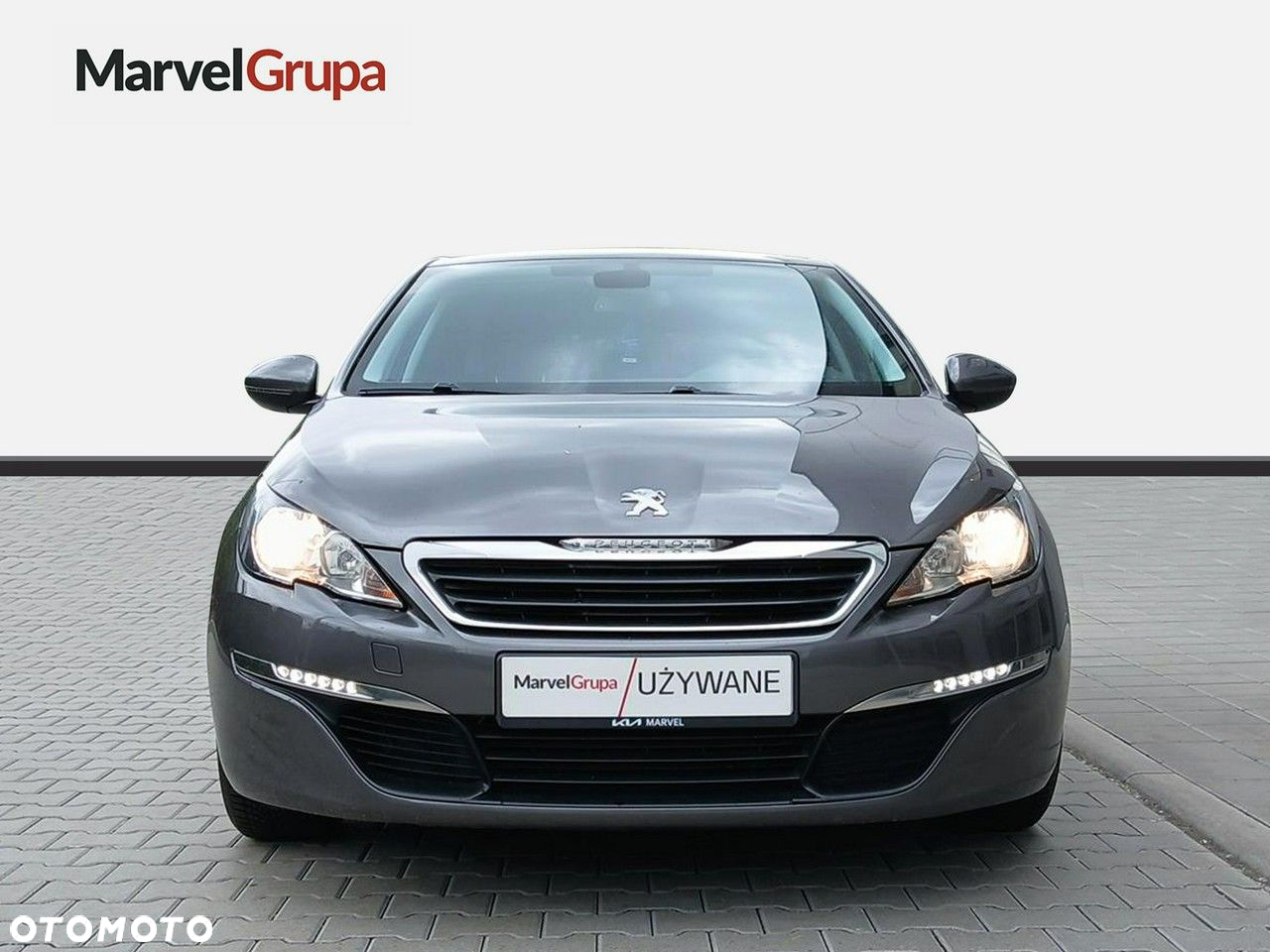 Peugeot 308 - 8