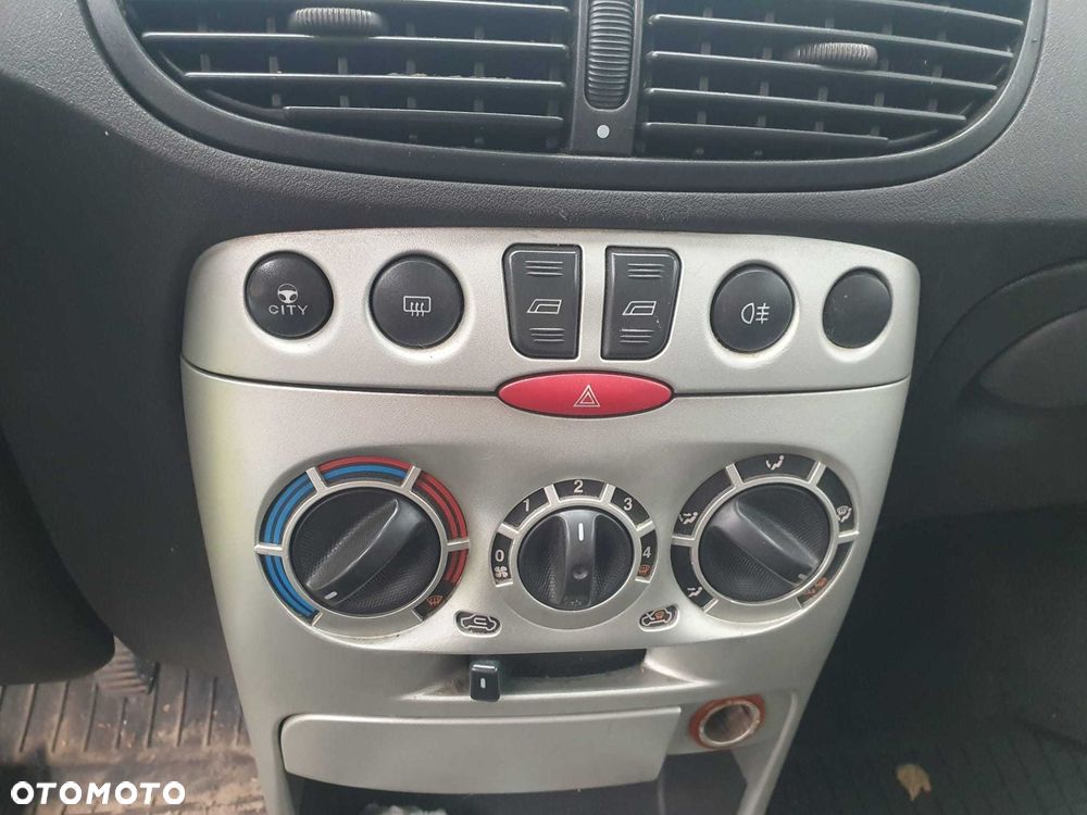 Fiat Punto - 4