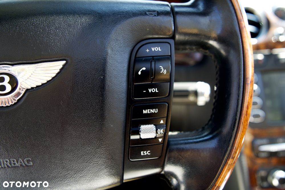 Bentley Continental GT - 16