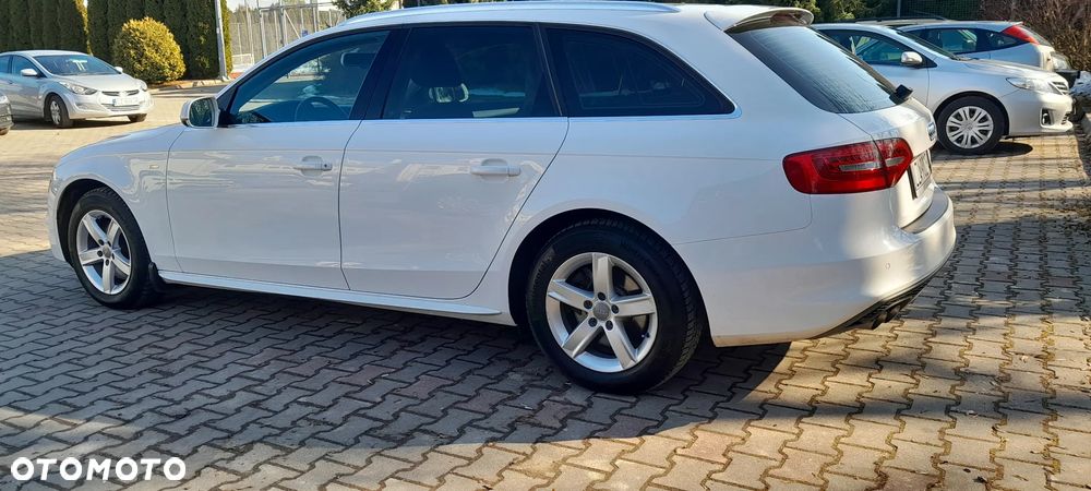 Audi A4 Avant 2.0 TDI DPF clean diesel quattro S tronic S line Sportpaket - 5
