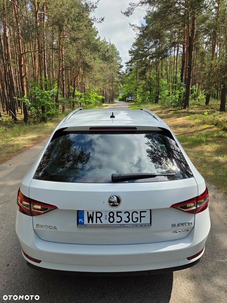 Skoda Superb 2.0 TDI 4x4 L&K DSG - 5