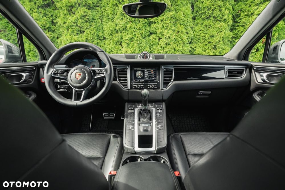 Porsche Macan - 10