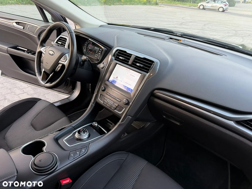 Ford Mondeo - 30