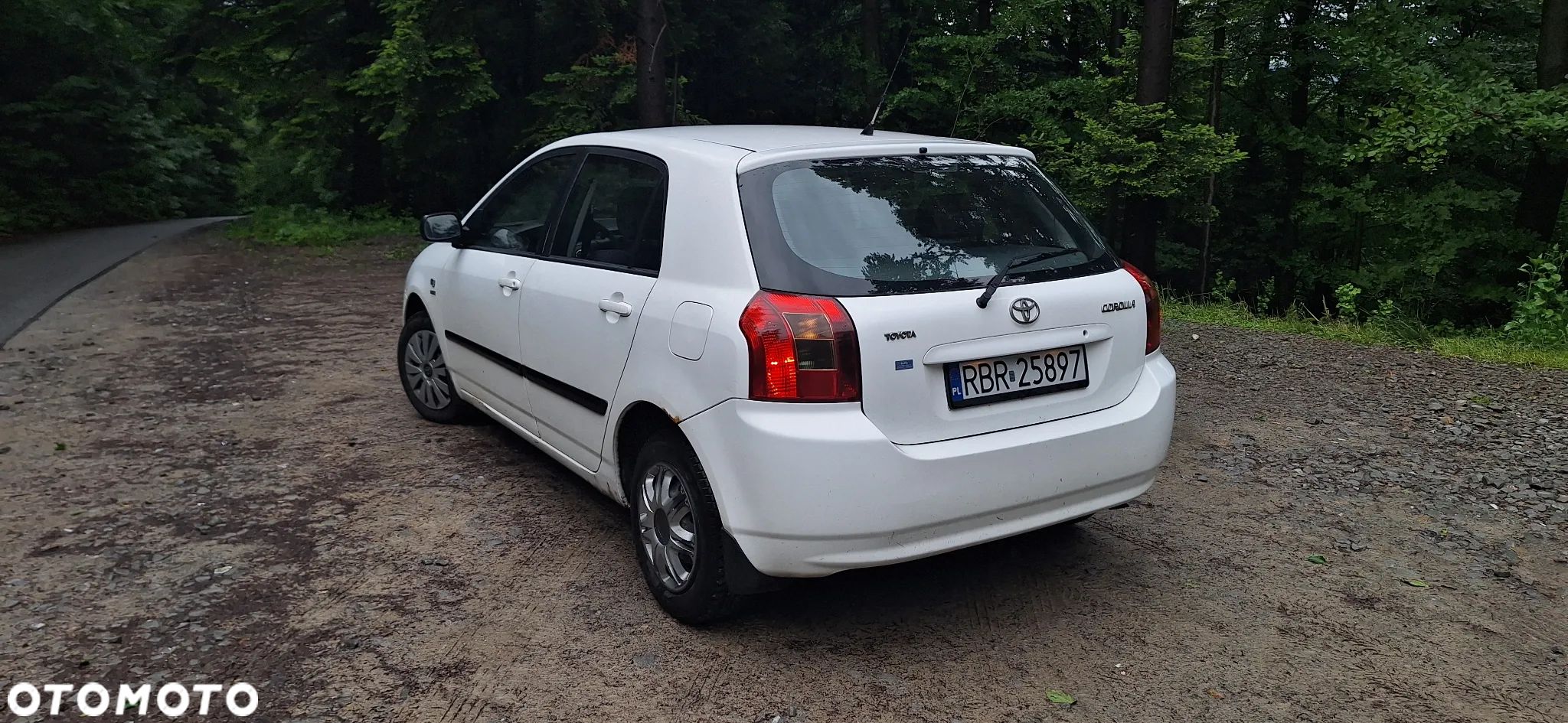 Toyota Corolla - 1