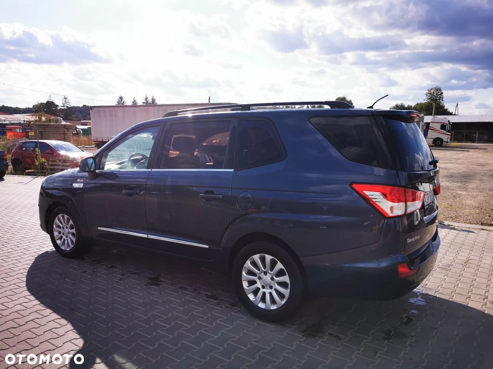 SsangYong/KGM Rodius 200 e-XDi Crystal Plus - 3