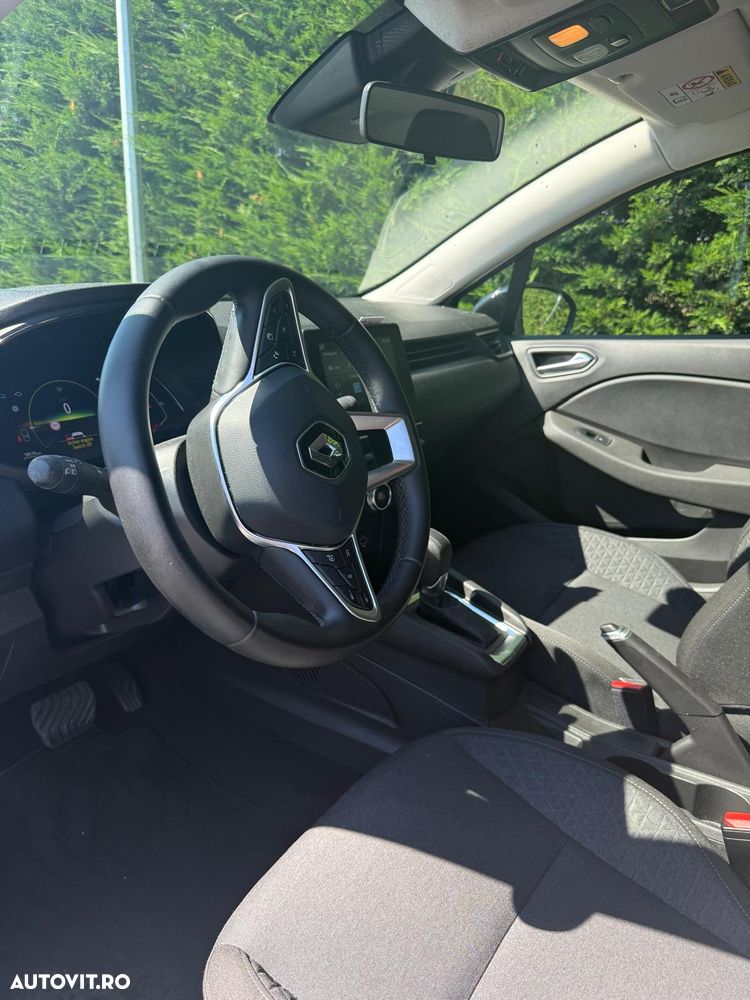 Renault Clio V E-Tech 145 Techno - 10