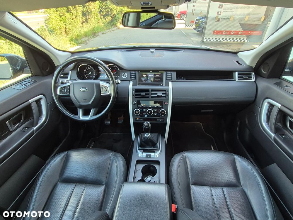 Land Rover Discovery Sport 2.0 D150 SE - 32