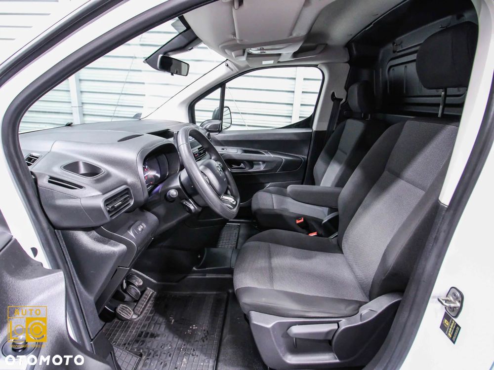 Citroën BERLINGO FURGON LONG L2 - 11