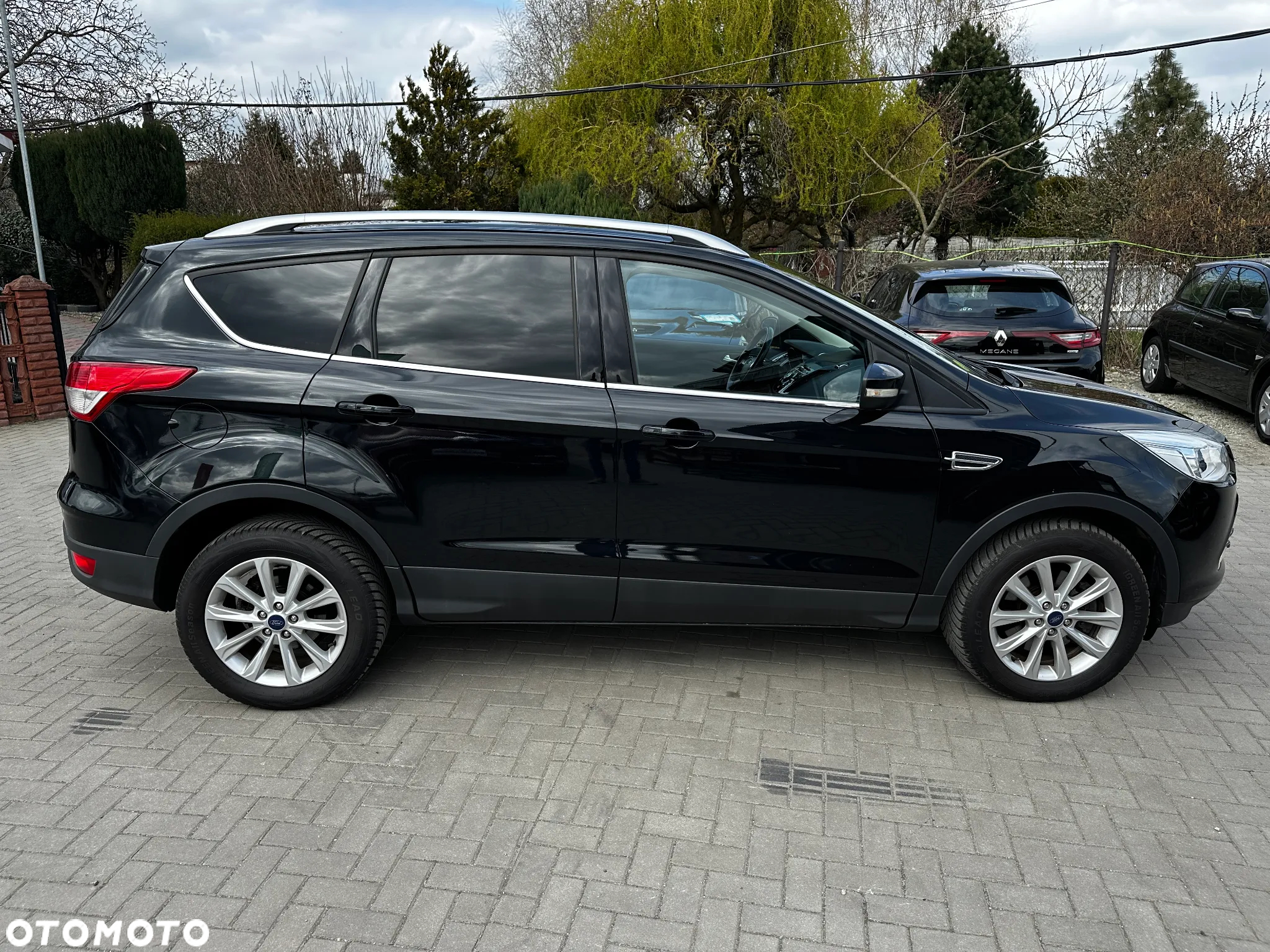 Ford Kuga - 36
