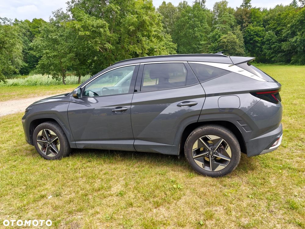 Hyundai Tucson 1.6 T-GDi HEV Executive 4WD - 2