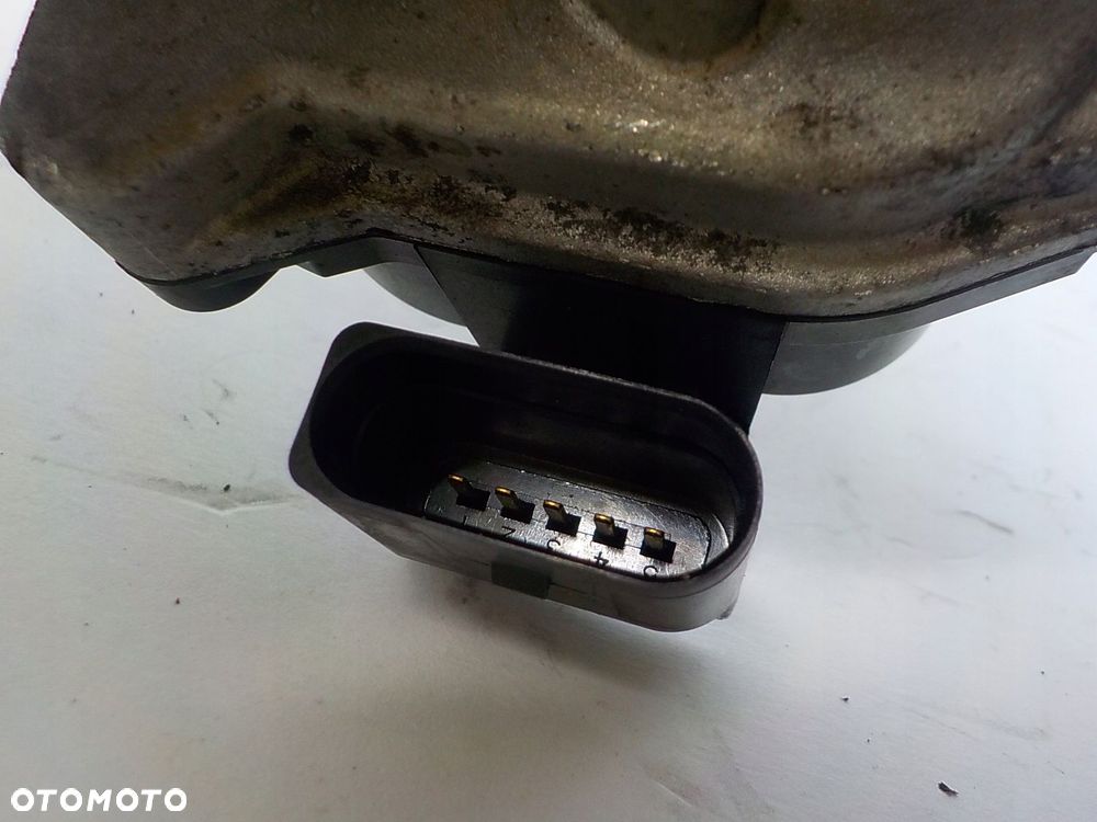 VW AUDI SKODA 1.6 TDI CAY PRZEPUSTNICA 03L128063J - 6