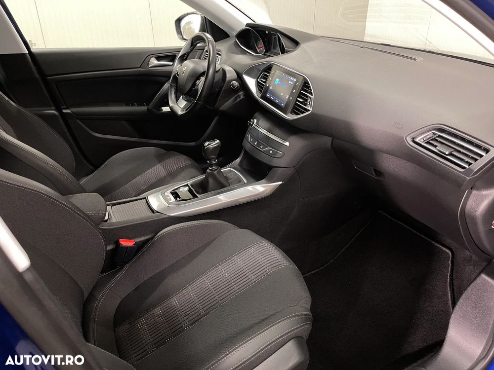 Peugeot 308 PureTech 130 GPF Stop & Start Allure Pack - 11
