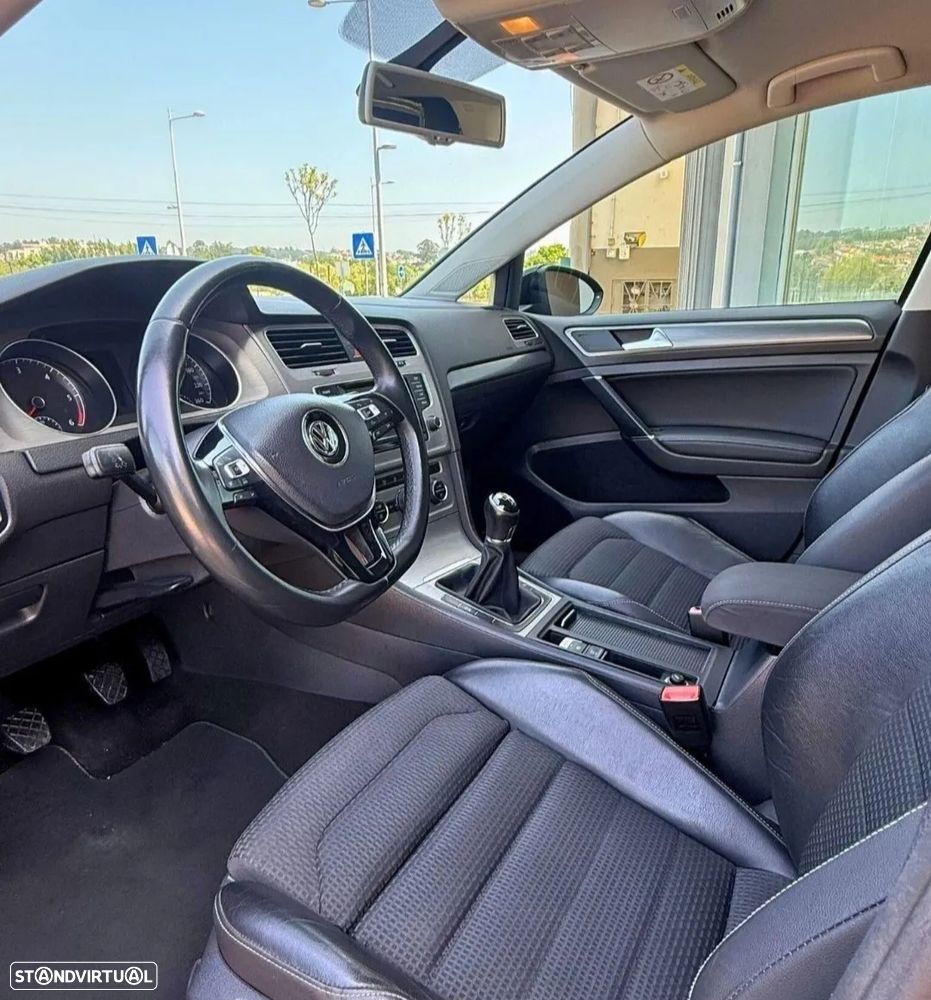 VW Golf 1.6 TDi R-Line - 8