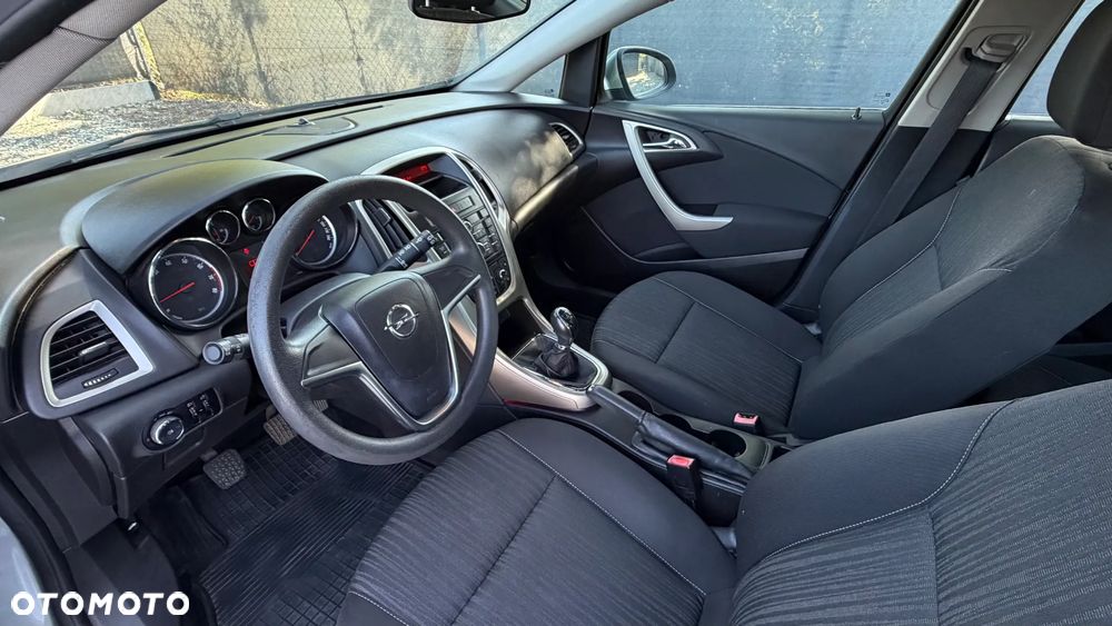 Opel Astra 1.6 Enjoy - 11