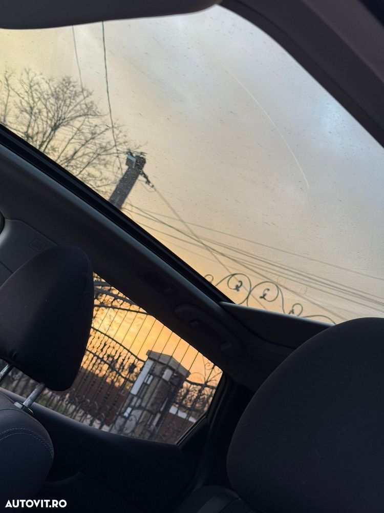 Nissan Qashqai 1.6 DCI N-Connecta - 17