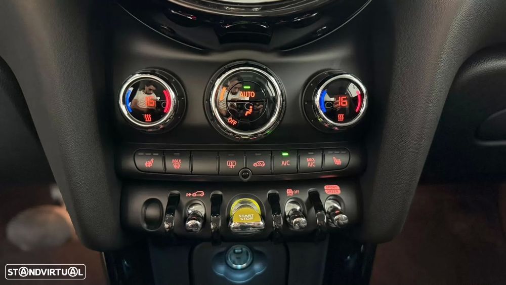 MINI 3 Portas Cooper SE Premium Essential - 26