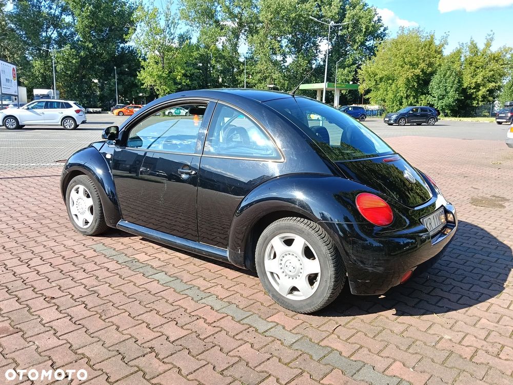 Volkswagen New Beetle - 4