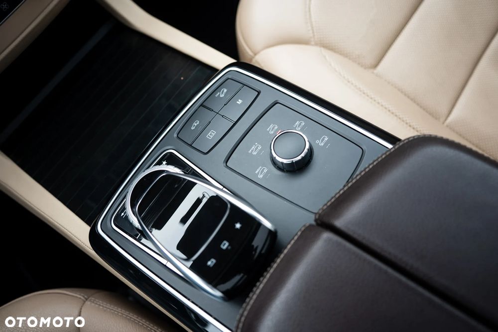Mercedes-Benz GLE 450 AMG 4-Matic - 21