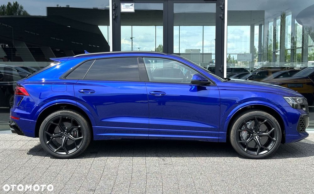 Audi RS Q8 - 4