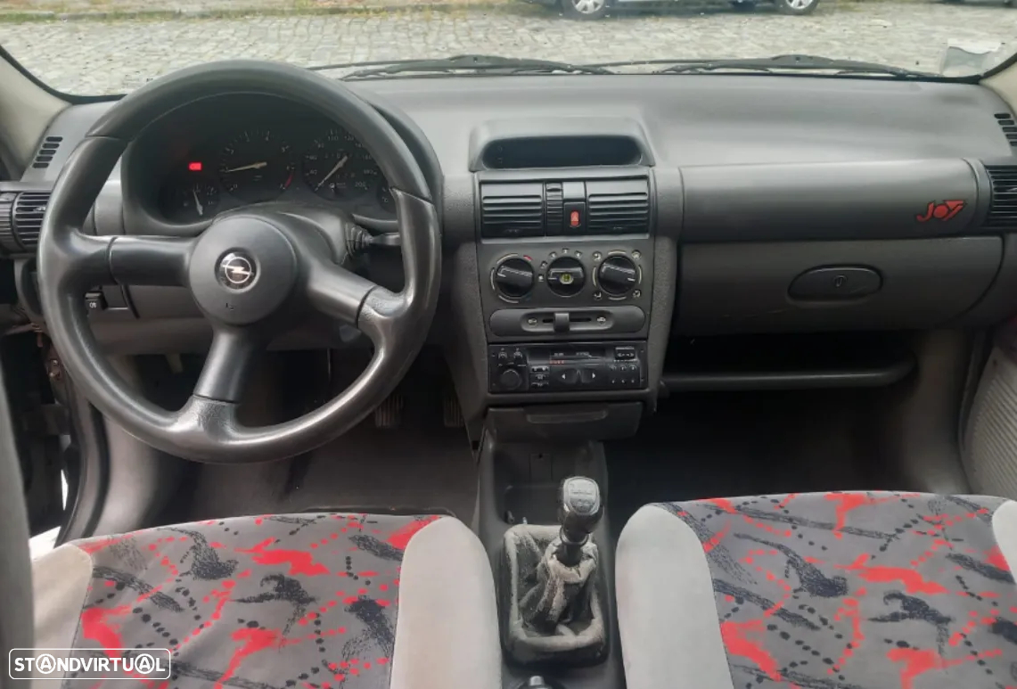 Opel Corsa B JOY 1.2i 1993 Para Peças - 8