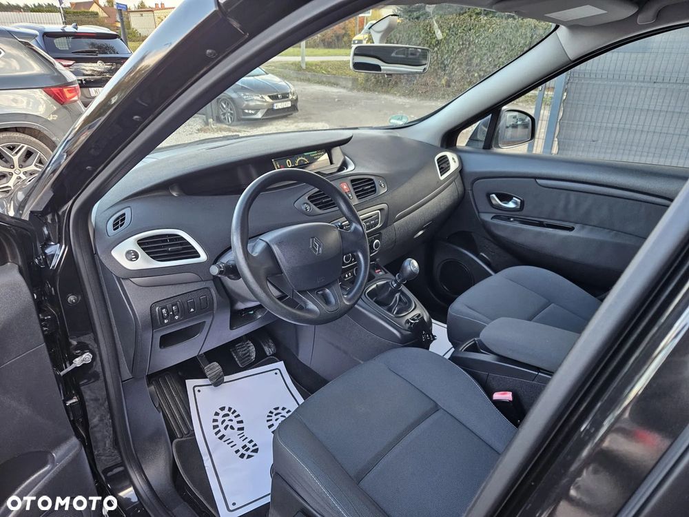 Renault Scenic 1.6 16V Expression - 17