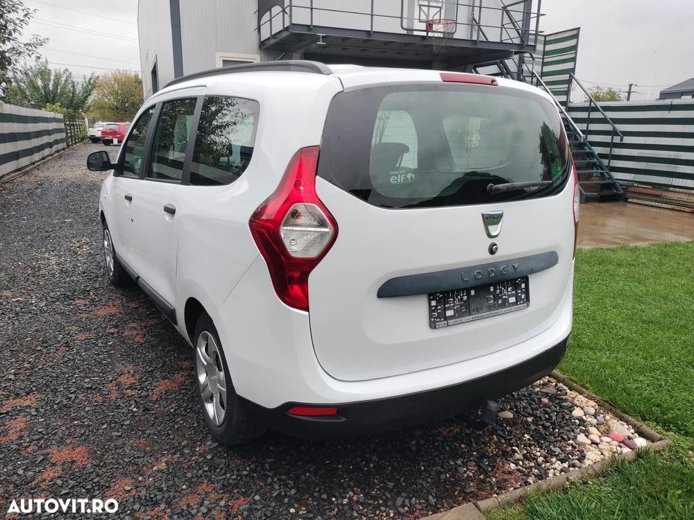 Dacia Lodgy dCi 90 Essential - 18