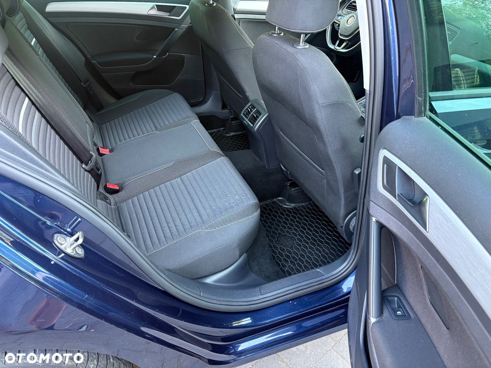 Volkswagen Golf 1.2 TSI BlueMotion Technology Cup - 11