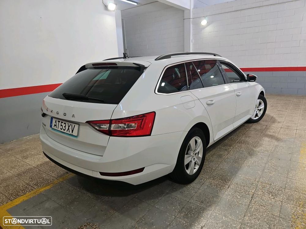Skoda Superb Break 2.0 TDI Ambition DSG - 3