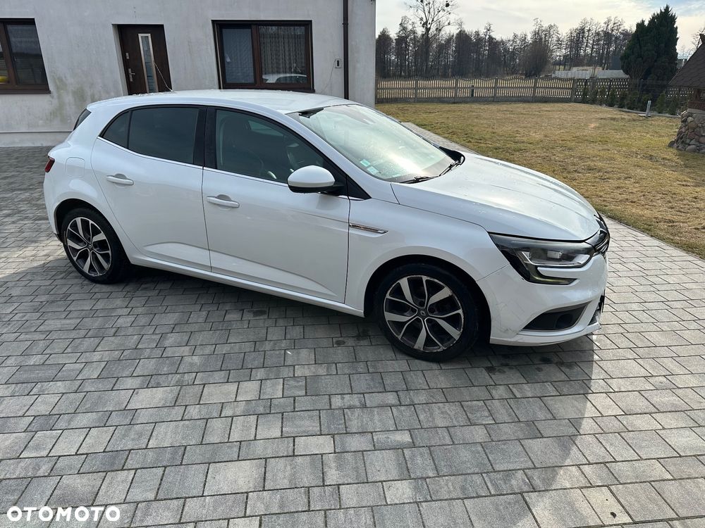 Renault Megane ENERGY TCe 130 BOSE EDITION - 9