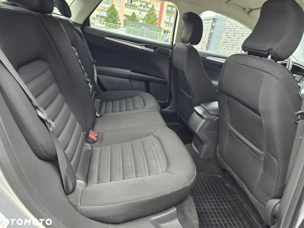 Ford Mondeo 2.0 TDCi Ambiente - 23