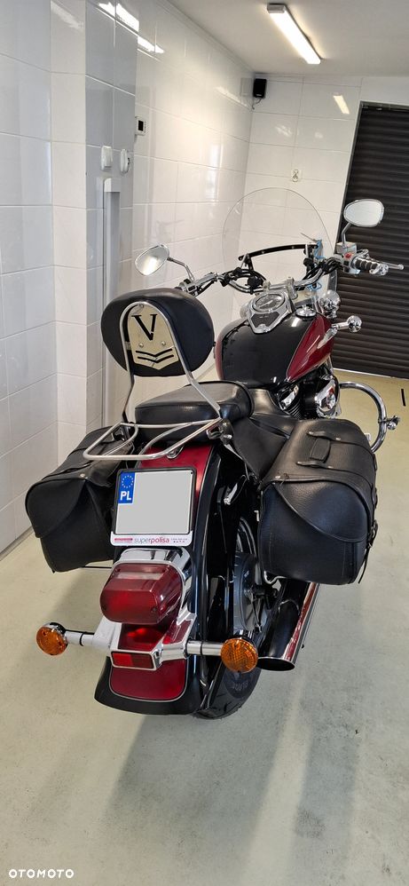 Suzuki VL 800 Volusia - 11