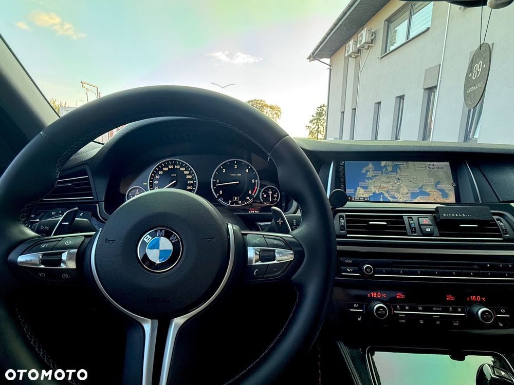 BMW Seria 5 530d xDrive Modern Line - 10