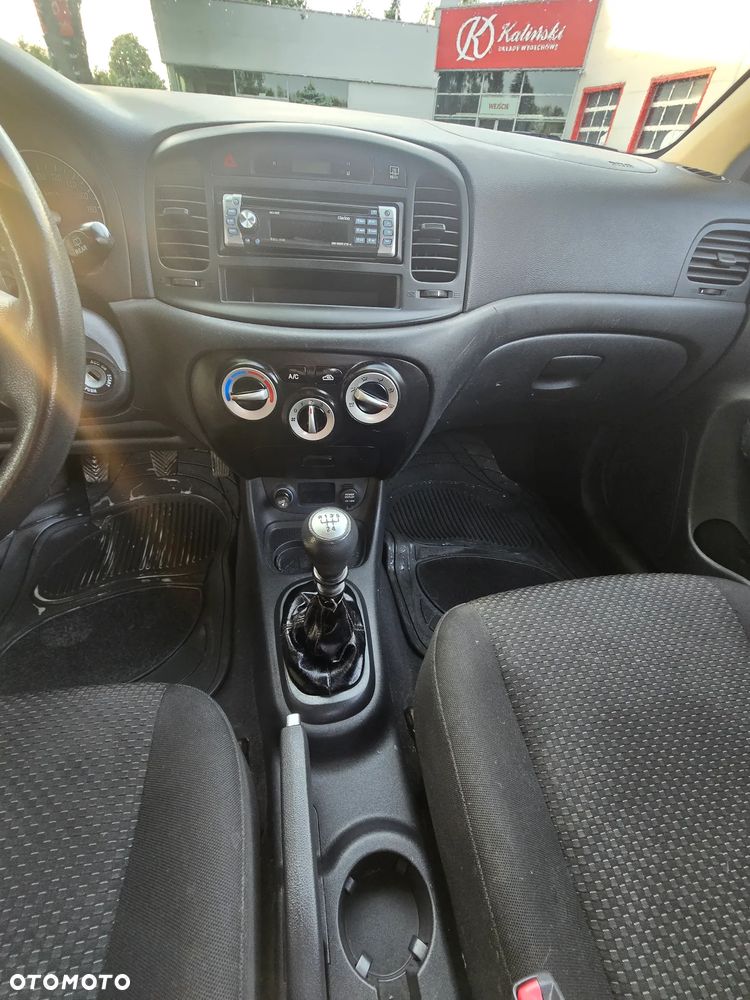 Hyundai Accent 1.4 Style - 3