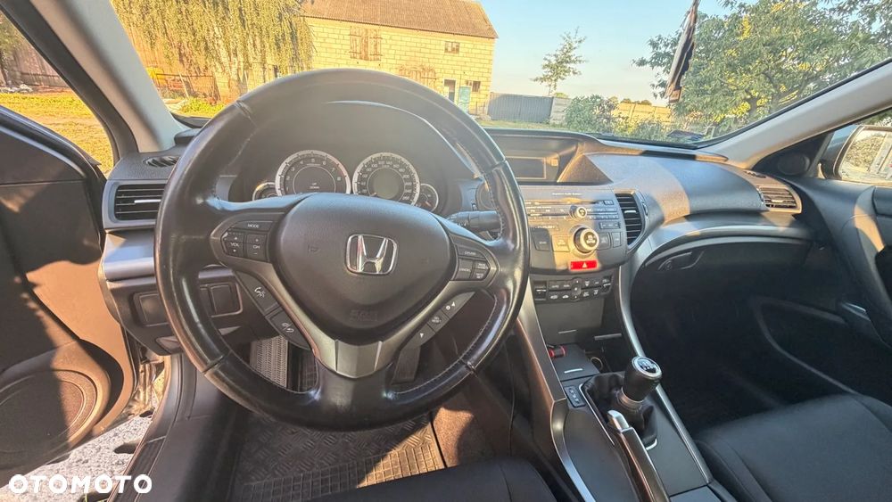 Honda Accord 2.0 Elegance - 9