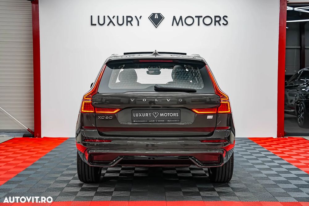 Volvo XC 60 Recharge T6 Twin Engine eAWD R-Design Expression - 9
