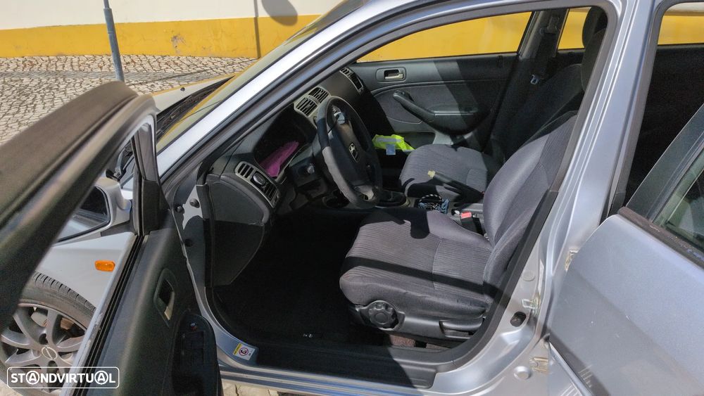 Honda Civic 1.6 ES - 7