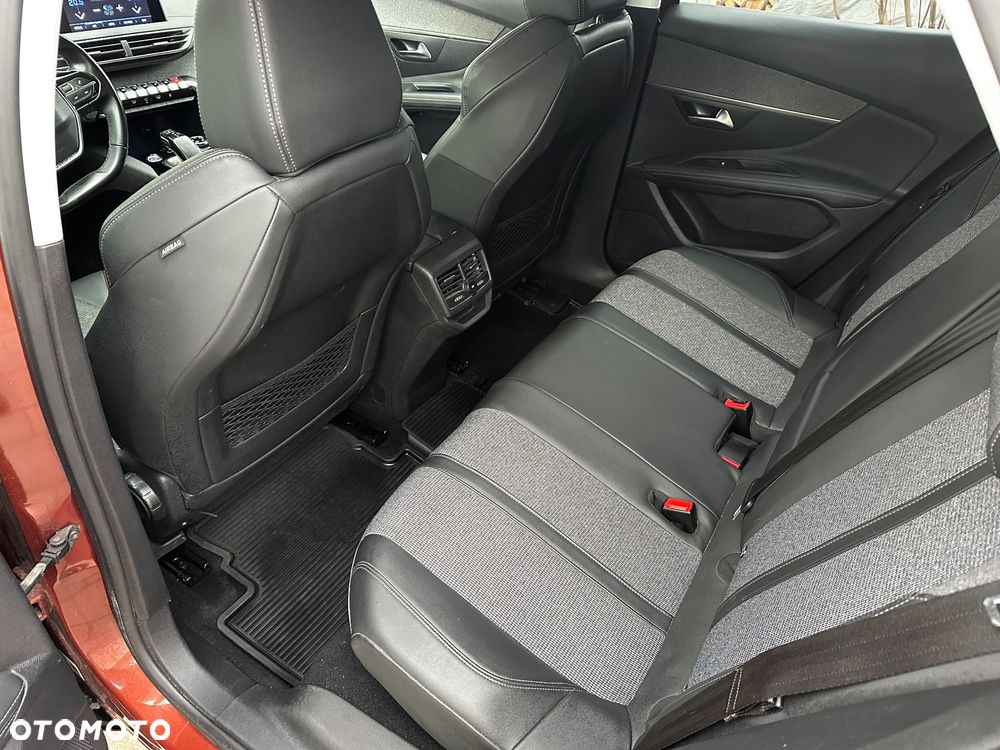 Peugeot 3008 1.5 BlueHDi Allure Pack S&S EAT8 - 30