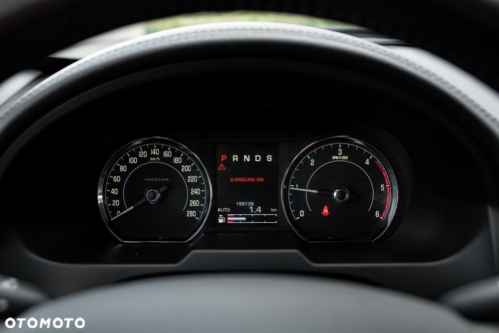 Jaguar XF 2.2 - 28