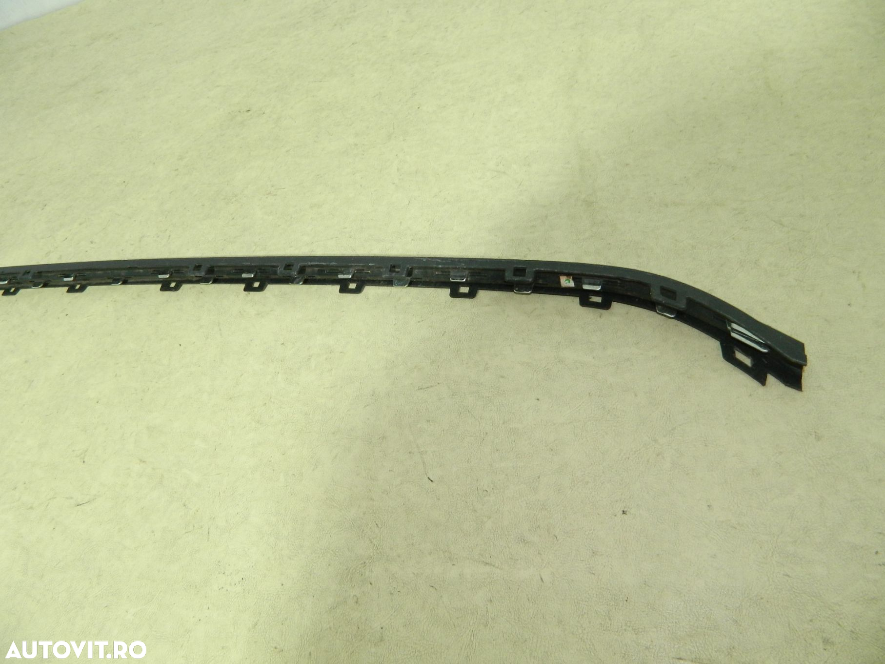 Ornament central cu crom - bara fata, VW Touareg, 19-20, 760807245A - 3